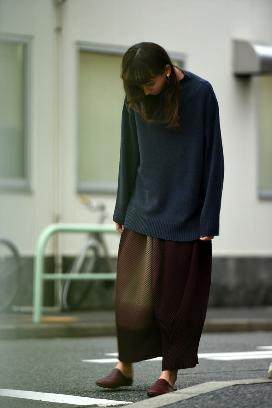 ka na ta /classic hida pants ネイビー www.iqueideas.in